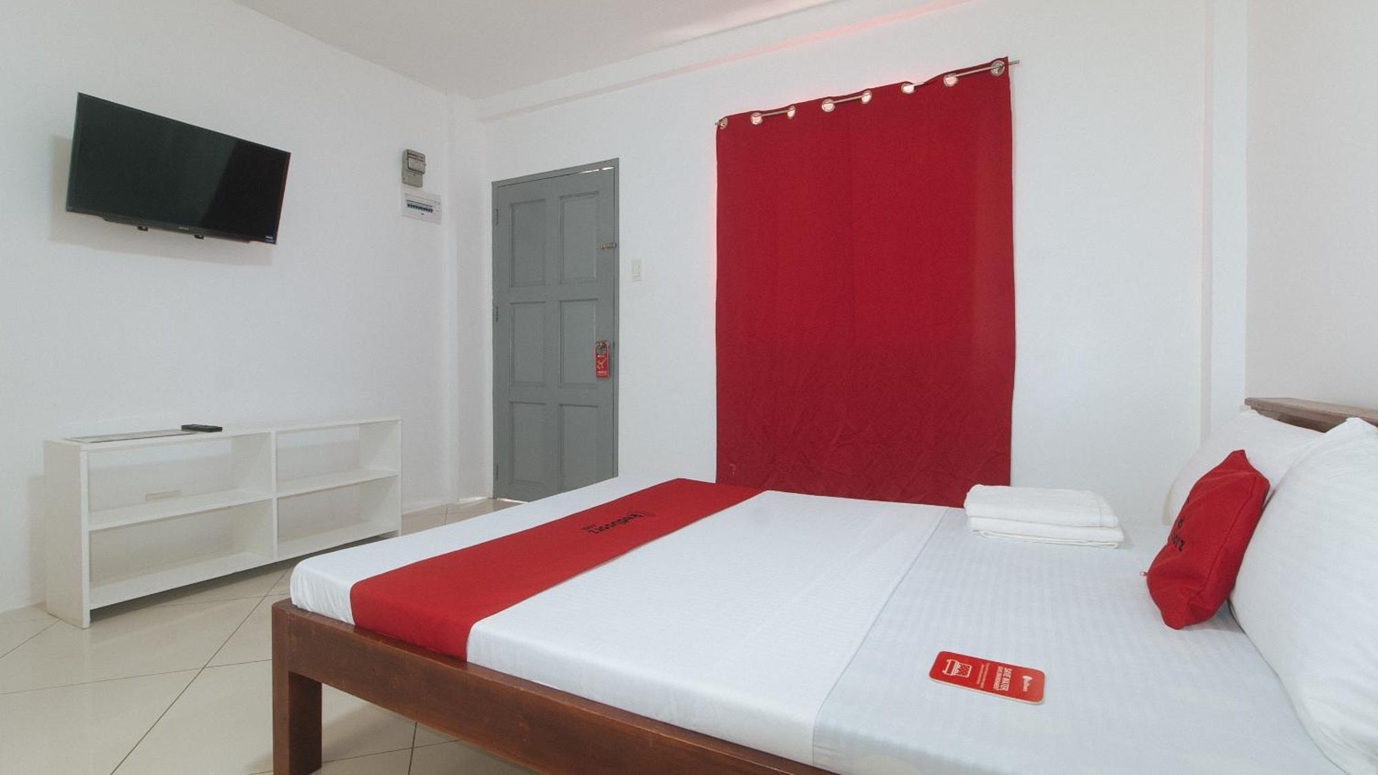 Reddoorz At Fat J Apartelle Mactan سيبو المظهر الخارجي الصورة